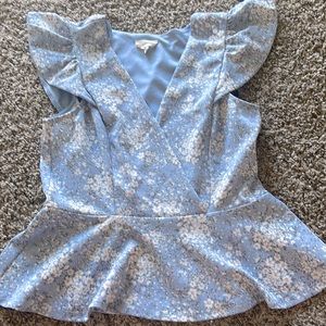 Blouse form fitting
